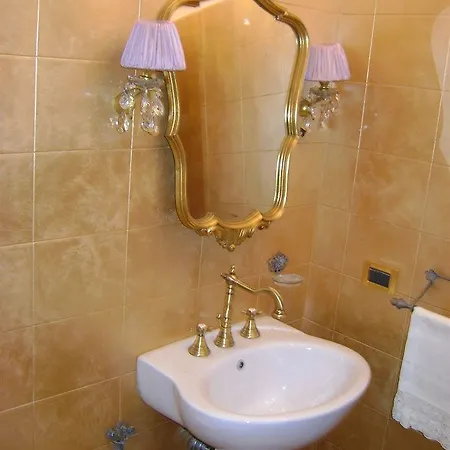 מלון La Petite Maison וירג'יו