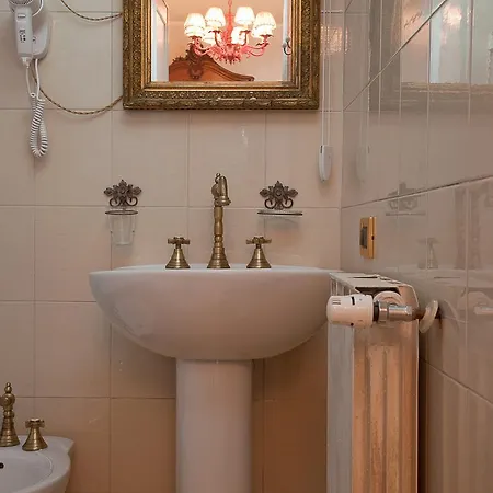 La Petite Maison מלון וירג'יו