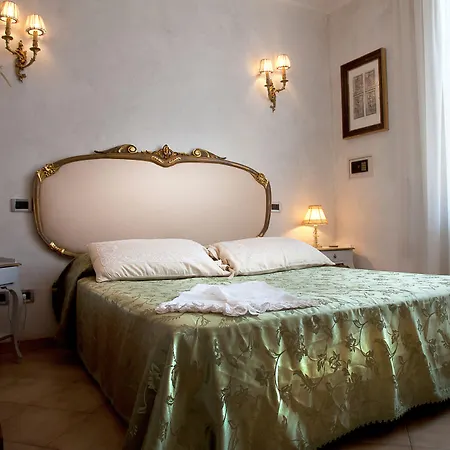 Hotel La Petite Maison Viareggio
