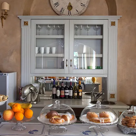La Petite Maison 3* Viareggio