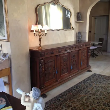 La Petite Maison Hotel 3*