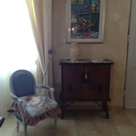 Hotel La Petite Maison