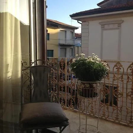 Hotel La Petite Maison 3*
