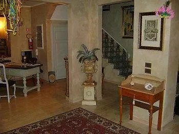 La Petite Maison Viareggio