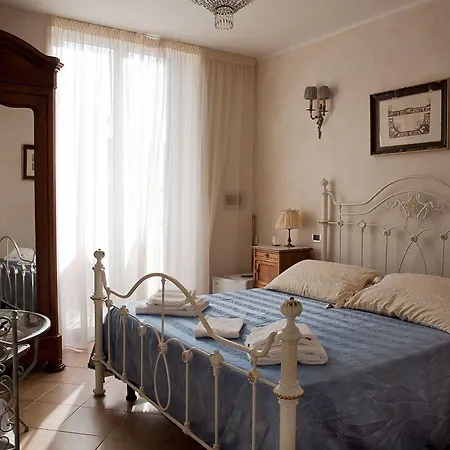 La Petite Maison Hotel